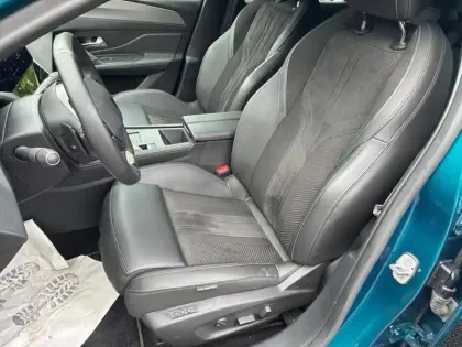 Photo 8 Peugeot 408  PHEV 225 e-EAT8 First Edition