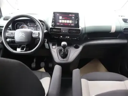 Photo 8 Citroën Berlingo  M BlueHDi 130ch S&S Shine