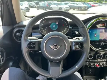 Photo 8 Mini Mini  5 Portes Cooper 136ch Edition Premium Plus BVA7