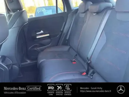 Photo 9 Mercedes GLA  180 d 116ch AMG Line 8G-DCT