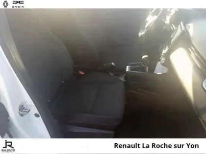 Photo 13 Renault Clio  1.6 E-Tech hybride 145ch Equilibre