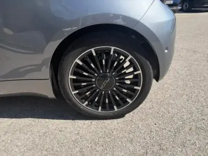 Photo 7 Fiat 500  e 118ch La Prima