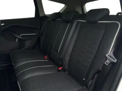 Photo 6 Ford Kuga  2.0 TDCi 150ch Stop&Start Vignale 4x4 Powershift Euro6.2