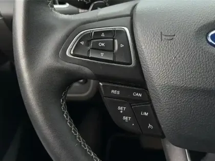 Photo 13 Ford Kuga  2.0 TDCi 150ch Stop&Start Vignale 4x4 Powershift Euro6.2