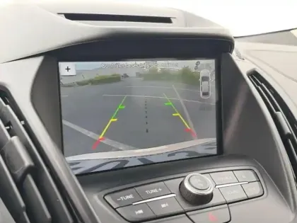 Photo 11 Ford Kuga  2.0 TDCi 150ch Stop&Start Vignale 4x4 Powershift Euro6.2