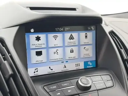 Photo 10 Ford Kuga  2.0 TDCi 150ch Stop&Start Vignale 4x4 Powershift Euro6.2