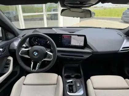 Photo 12 BMW Serie 1 Série 1 120A 170ch M Sport DKG7