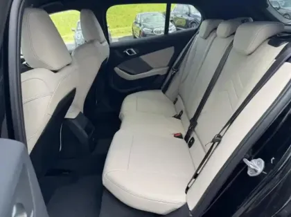 Photo 5 BMW Serie 1 Série 1 120A 170ch M Sport DKG7