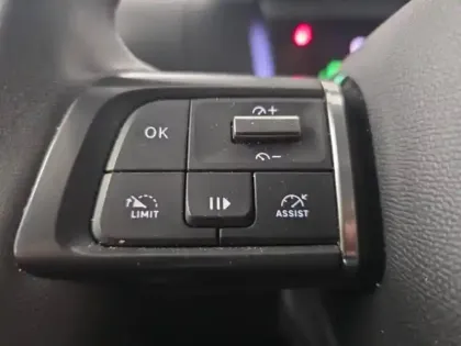 Photo 13 Citroën C4  Moteur électrique 136ch (100 kW) Shine Automatique