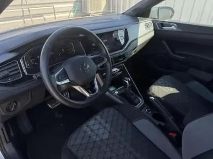 Photo 14 Volkswagen Taigo  1.0 TSI 116ch R-Line Edition DSG7