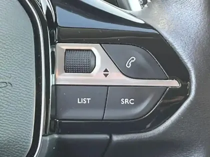 Photo 13 Peugeot 3008  1.2 PureTech 130ch S&S Style EAT8