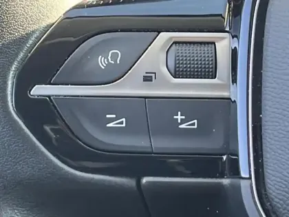 Photo 12 Peugeot 3008  1.2 PureTech 130ch S&S Style EAT8