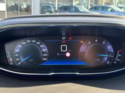 Photo 14 Peugeot 3008  1.2 PureTech 130ch S&S Style EAT8