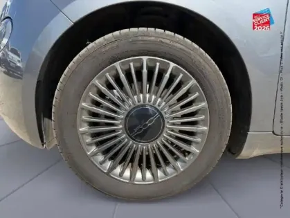 Photo 9 Fiat 500  e 118ch Icône