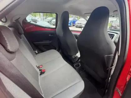 Photo 16 Toyota Aygo  1.0 VVT-i 72ch x-play 5p MY20