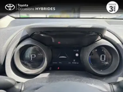 Photo 28 Toyota Yaris  116h Design 5p MY22