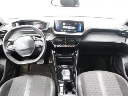 Photo 7 Peugeot 2008  e- 136ch Roadtrip