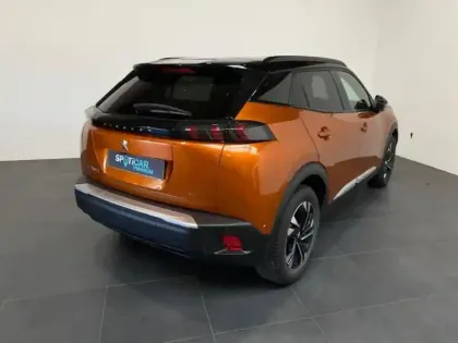 Photo 5 Peugeot 2008  e- 136ch GT