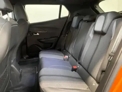 Photo 8 Peugeot 2008  e- 136ch GT