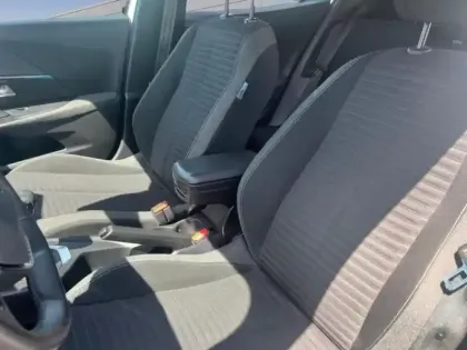 Photo 8 Peugeot 2008  1.2 PureTech 100ch S&S Style