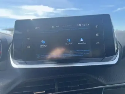 Photo 14 Peugeot 2008  1.2 PureTech 100ch S&S Style