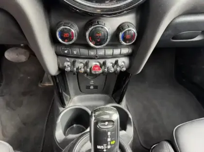 Photo 5 Mini Mini  Cooper 136ch  Edition Camden BVA7