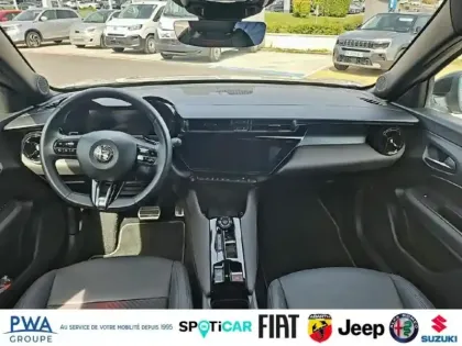 Photo 7 Alfa Romeo Junior  1.2 Ibrida 136ch DCT6