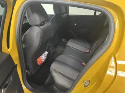 Photo 9 Peugeot 208  e- 136ch GT