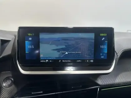 Photo 13 Peugeot 208  e- 136ch GT