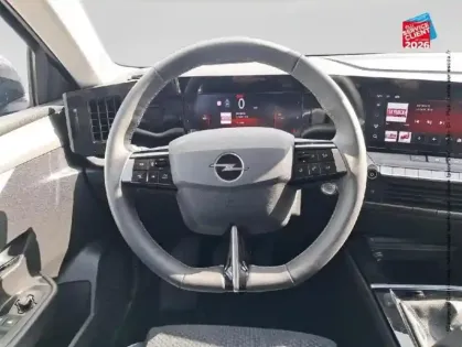 Photo 11 Opel Astra  1.2 Turbo 110ch