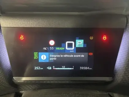 Photo 11 Citroën C4  Moteur électrique 136ch (100 kW) Shine Automatique