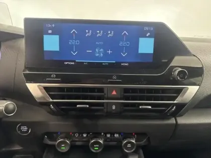 Photo 12 Citroën C4  Moteur électrique 136ch (100 kW) Shine Automatique