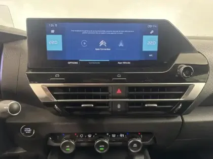 Photo 14 Citroën C4  Moteur électrique 136ch (100 kW) Shine Automatique