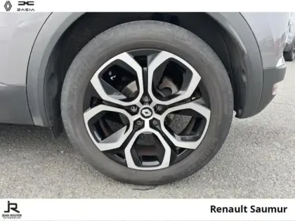 Photo 7 Renault Captur  1.6 E-Tech hybride 145ch Intens -21