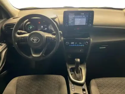 Photo 9 Toyota Yaris  Cross 116h Dynamic Business + Programme Beyond Zero Academy MY22