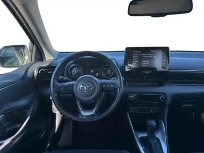 Photo 11 Toyota Yaris  116h Design 5p MY22