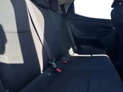 Photo 9 Toyota Yaris  116h Design 5p MY22