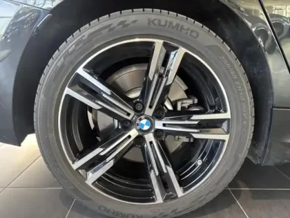 Photo 7 BMW Serie 3 Série 3 Touring 330eA 292ch M Sport