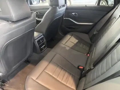 Photo 12 BMW Serie 3 Série 3 Touring 330eA 292ch M Sport