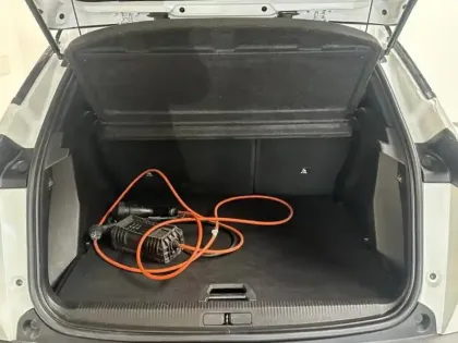 Photo 5 Peugeot 2008  e- 136ch GT