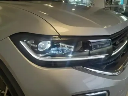 Photo 9 Volkswagen T-cross  1.0 TSI 116ch R-Line Edition DSG7