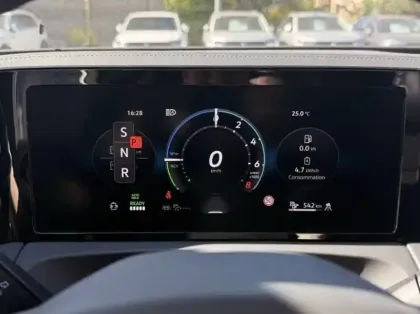 Photo 10 Volkswagen Tiguan  1.5 eHybrid 204ch R-Line Exclusive DSG6