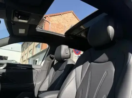 Photo 6 Volkswagen Tiguan  1.5 eHybrid 204ch R-Line Exclusive DSG6