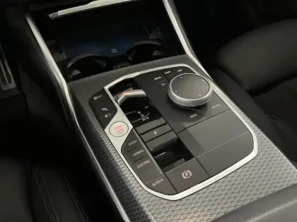 Photo 13 BMW Serie 3 Série 3 Touring 320eA 204ch M Sport