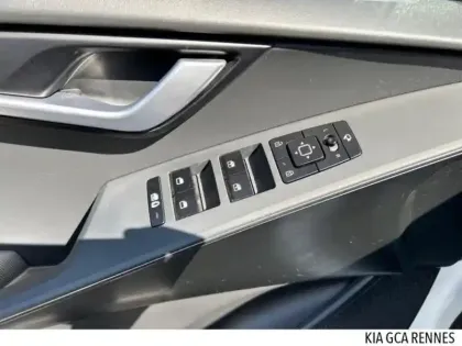 Photo 11 Kia Niro  1.6 GDi 141ch HEV Premium DCT6