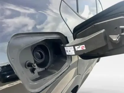 Photo 9 Renault Rafale  1.2 E-Tech full hybrid 200ch esprit Alpine - 25