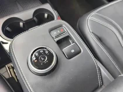 Photo 14 Ford Mustang  Mach-E 269ch Standard Range 72,6kWh Mach-E Propulsion