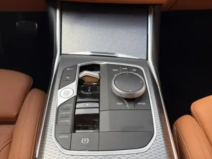 Photo 10 BMW Serie 3 Série 3 320dA xDrive 190ch M Sport