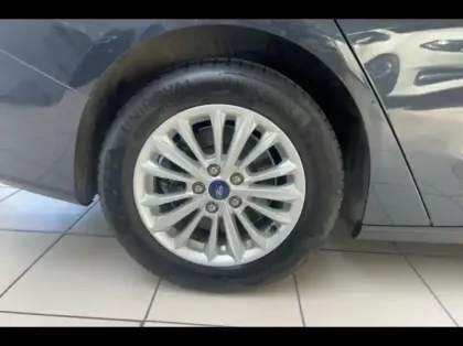 Photo 12 Ford Focus  SW 1.5 EcoBlue 120ch Titanium X BVA