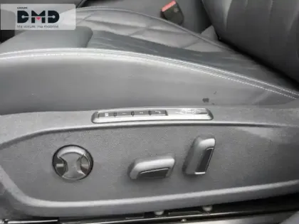 Photo 13 Ford Explorer  286ch Extended Range 77kWh Pack Premium RWD